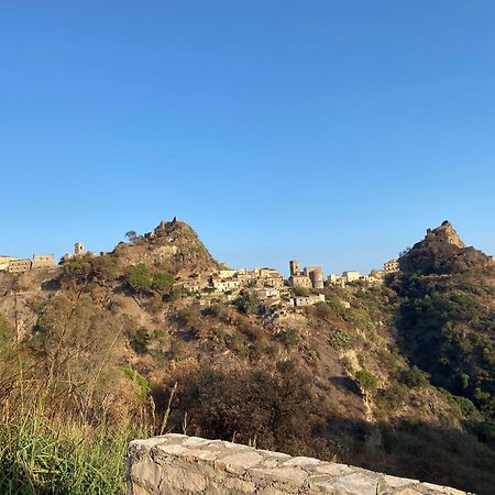 B&B Il Padrino Savoca Buitenkant foto